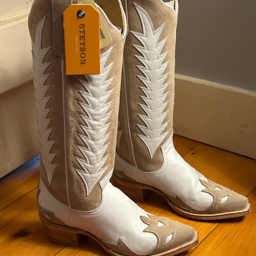 Beautiful Brand New Stetson Beth Western Boots
